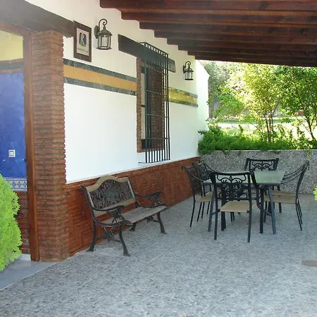 Cortijo Llanos Apartahotel