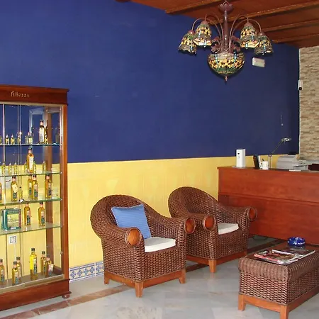 Cortijo Llanos Apartahotel