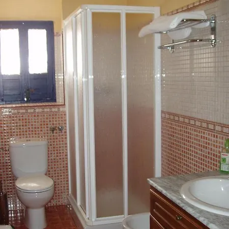 Cortijo Llanos Apartahotel *